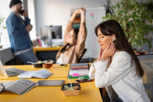 Saúde mental no ambiente de trabalho: Estratégias Inovadoras para o bem-estar dos colaboradores